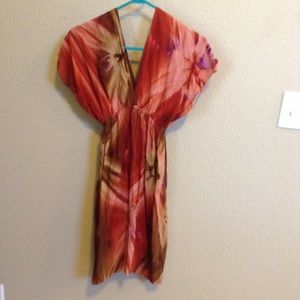 Isletrends. Beach coverup.       NWT